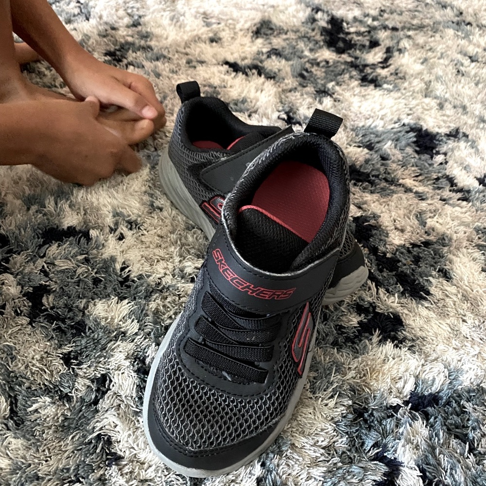 Skechers